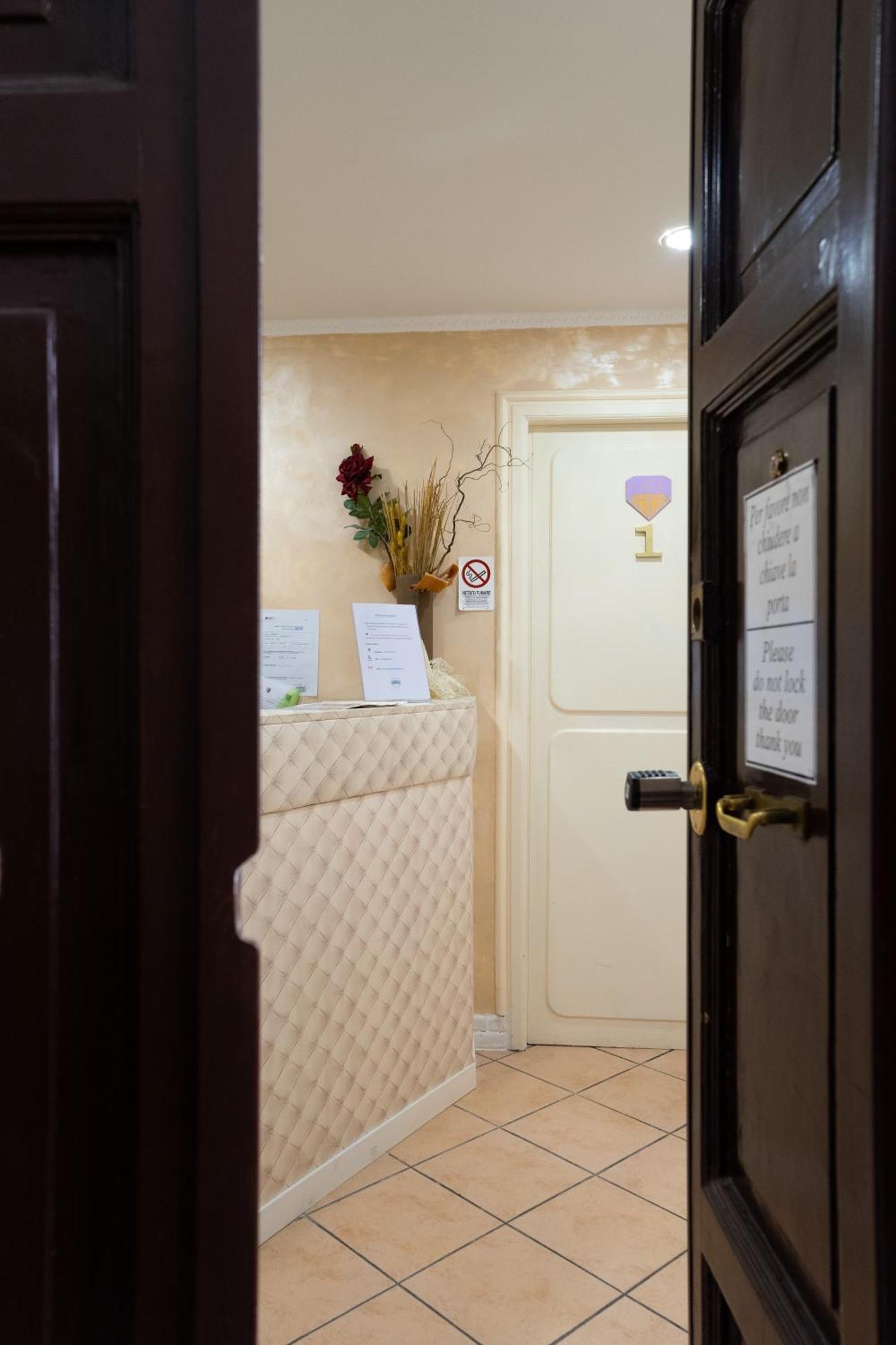 Bed and Breakfast Domus Premuda Roma Exterior foto